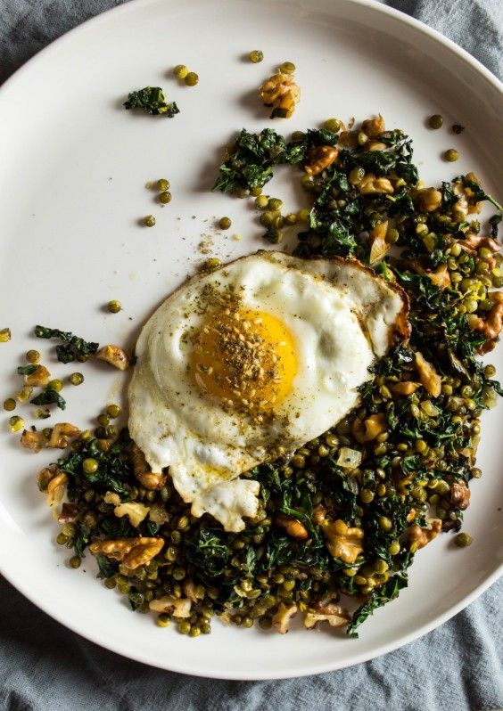 1. Crispy Lentils With Walnuts and Za’atar 